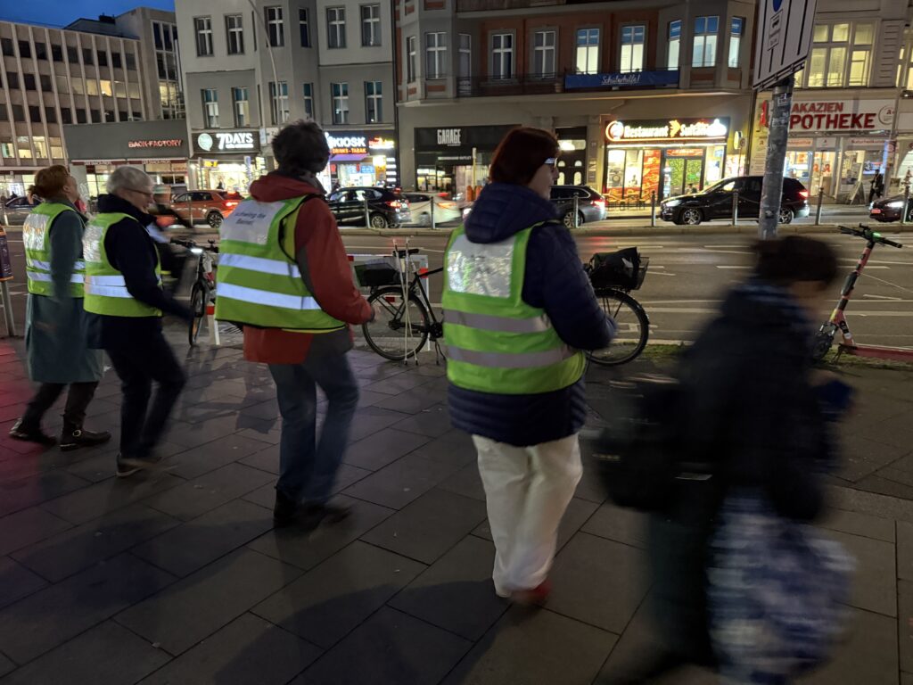 Der FUSS.CHOR  - am 29. Oktober am Richard-von-Weizsäcker-Platz