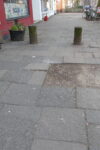 Gilbertstr 2 Fehlende Gehwegplatten werden Stolperfallen