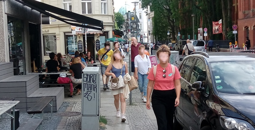 Sondernutzungen: Blockierte Gehwege